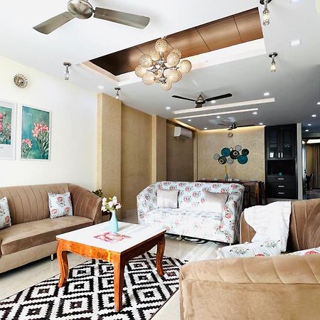 Olive Serviced Apartments - Defence Colony Új-Delhi Kültér fotó