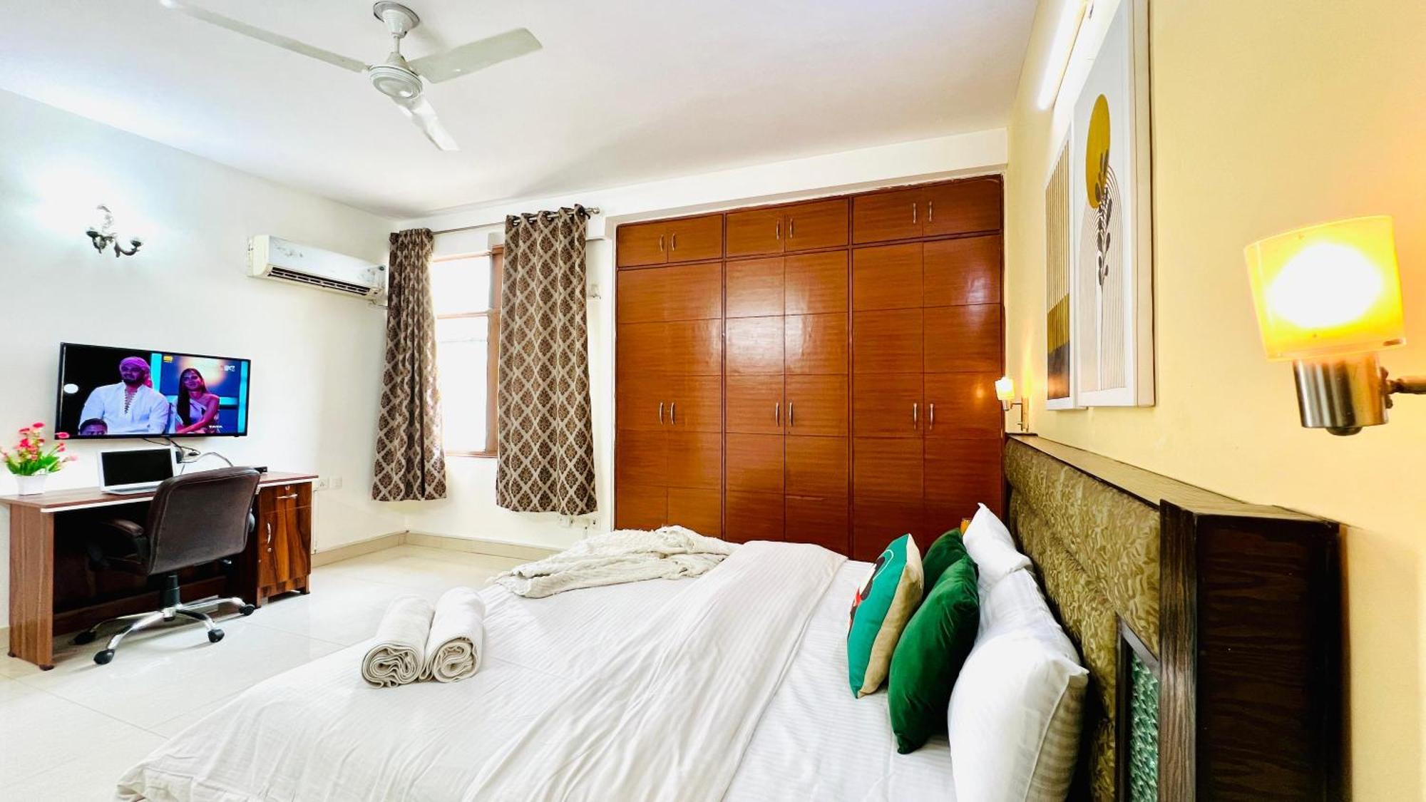 Olive Serviced Apartments - Defence Colony Új-Delhi Kültér fotó
