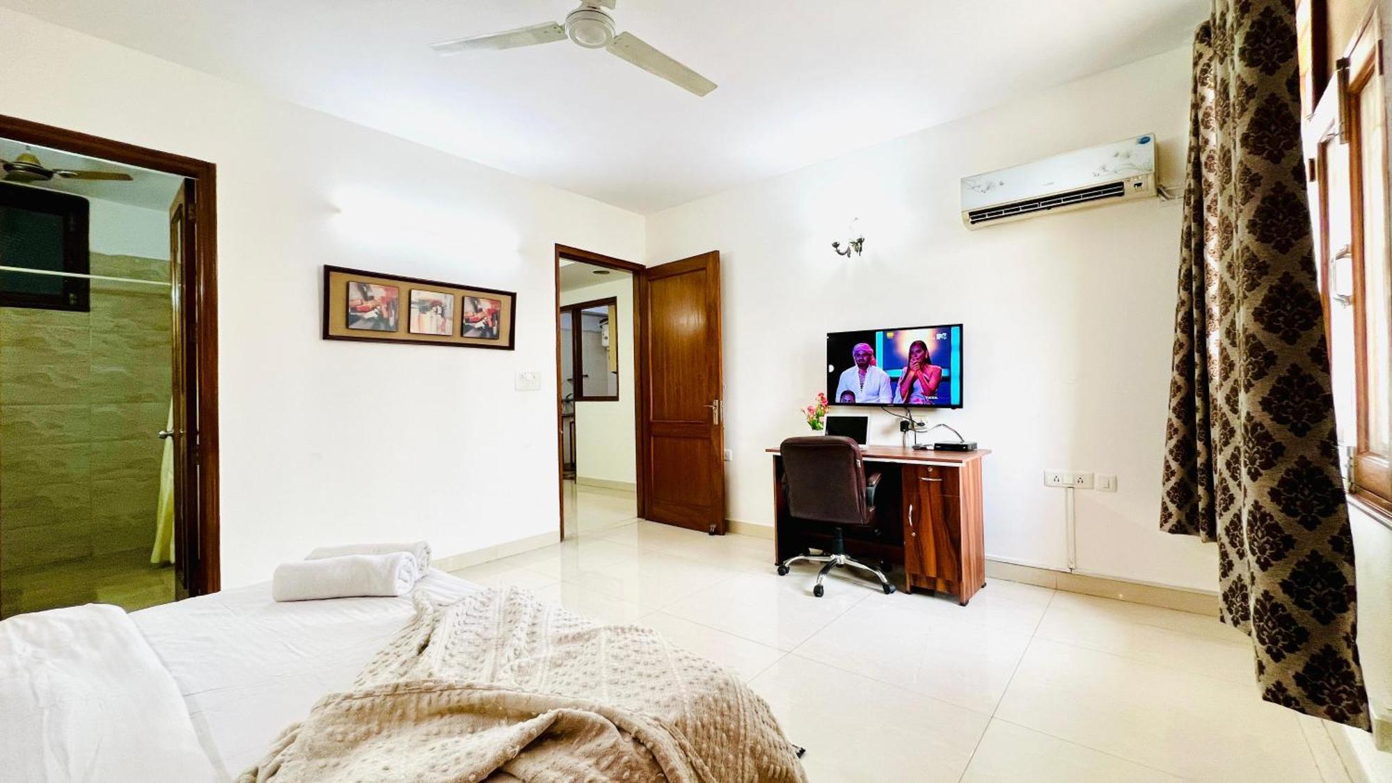 Olive Serviced Apartments - Defence Colony Új-Delhi Szoba fotó