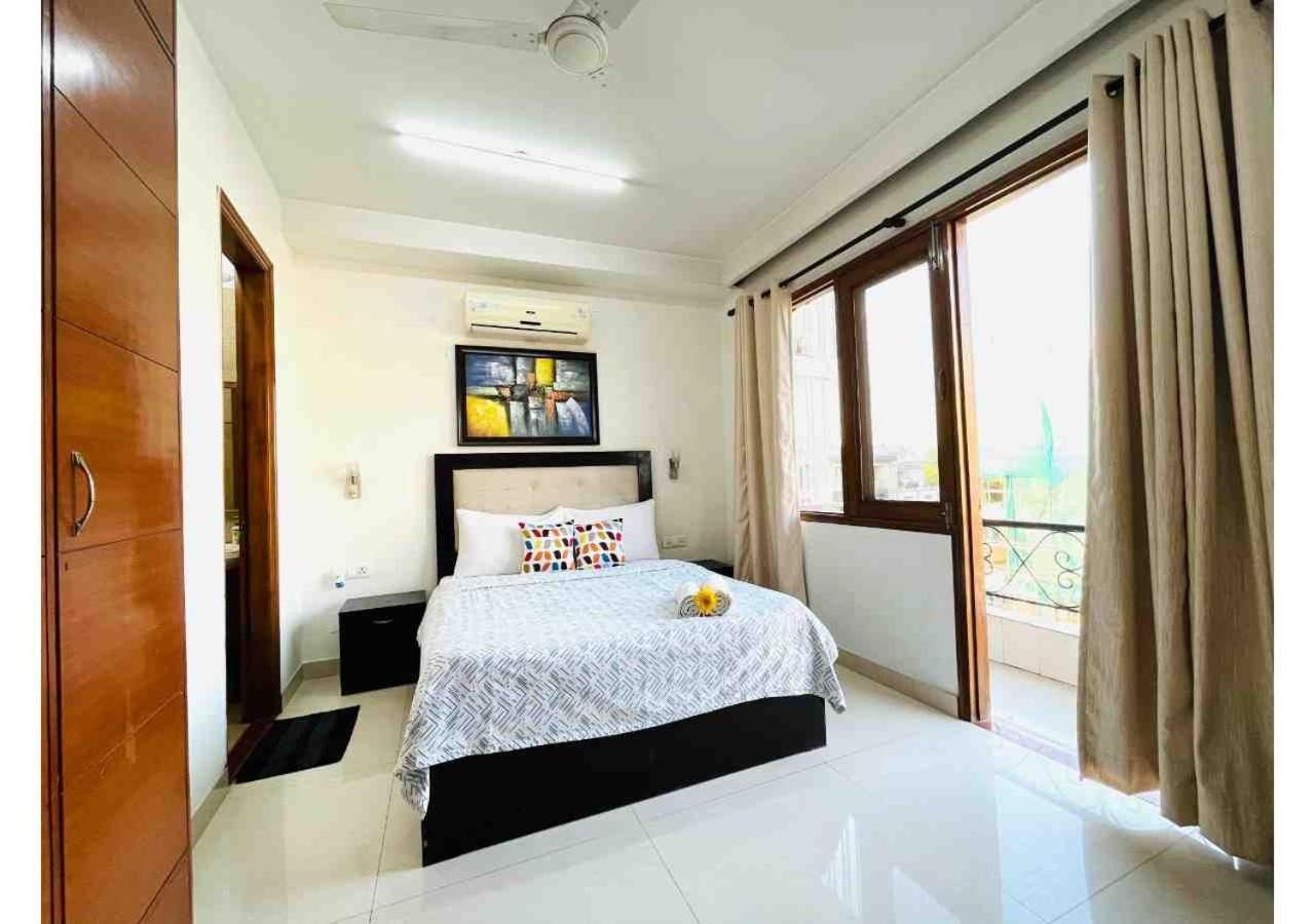Olive Serviced Apartments - Defence Colony Új-Delhi Kültér fotó